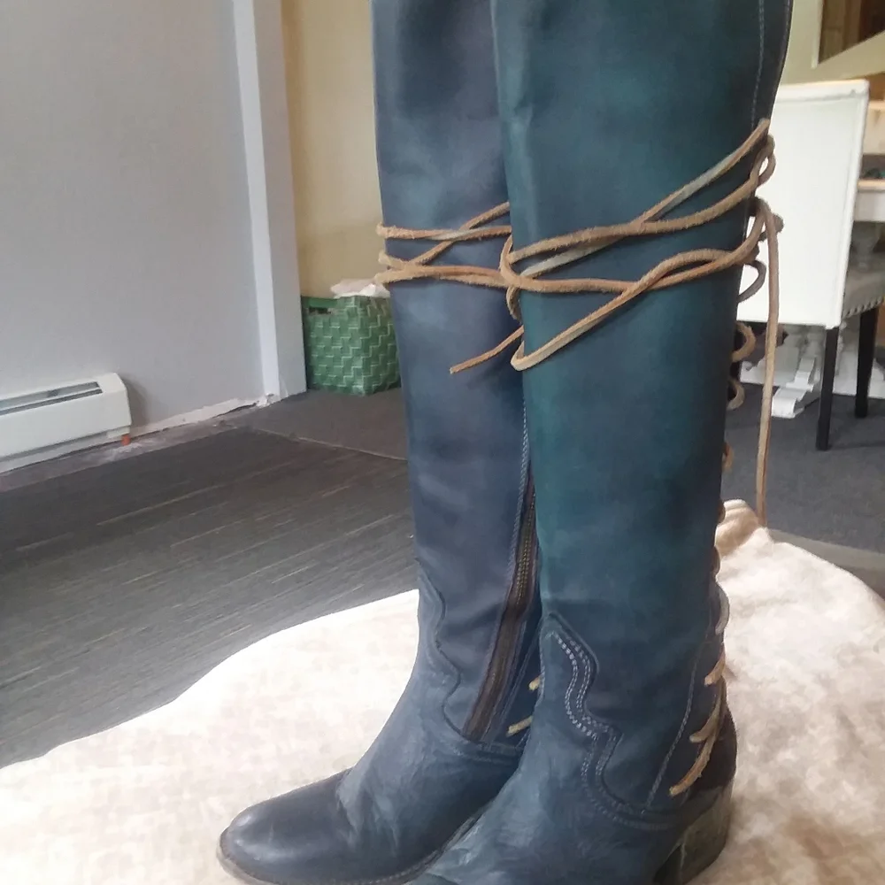 Free Bird by Steve Madden Coal Corset Boots